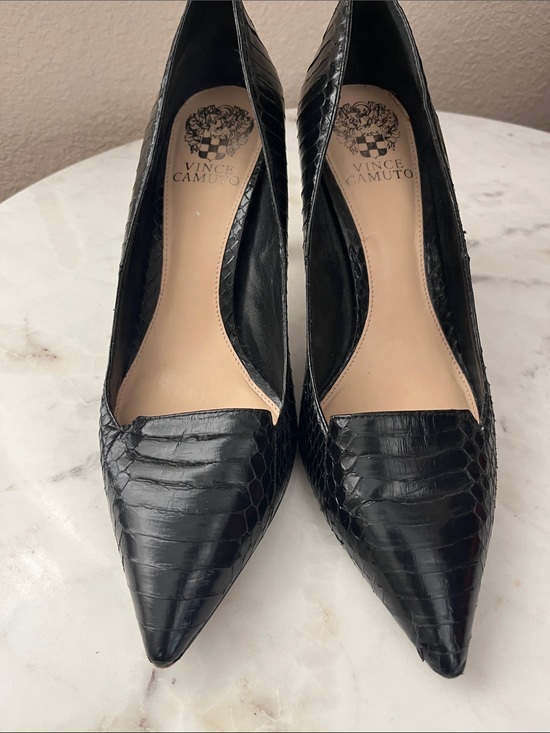 Vince Camuto Shoes - Vince Camuto Black Faux-Croc Pointed Toe Pumps